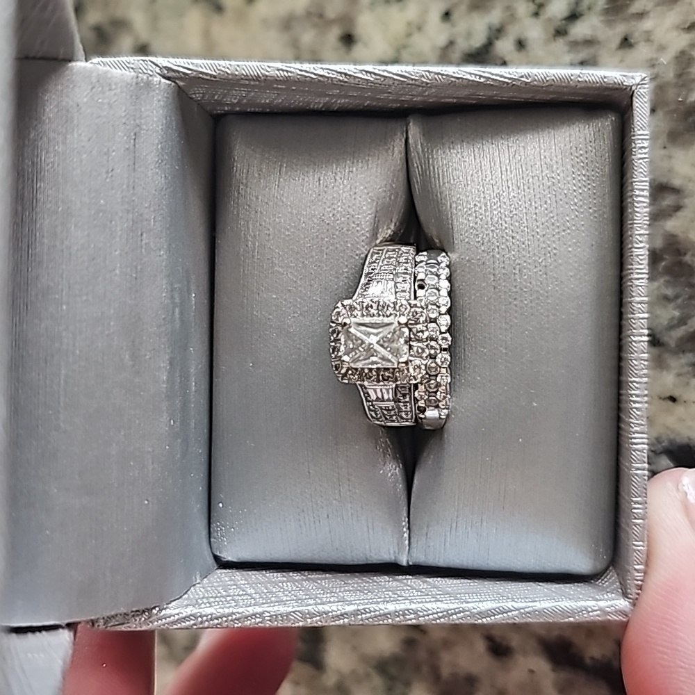 14K white gold bridal ring set